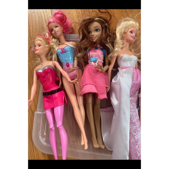Barbies - Picture 3 of 3